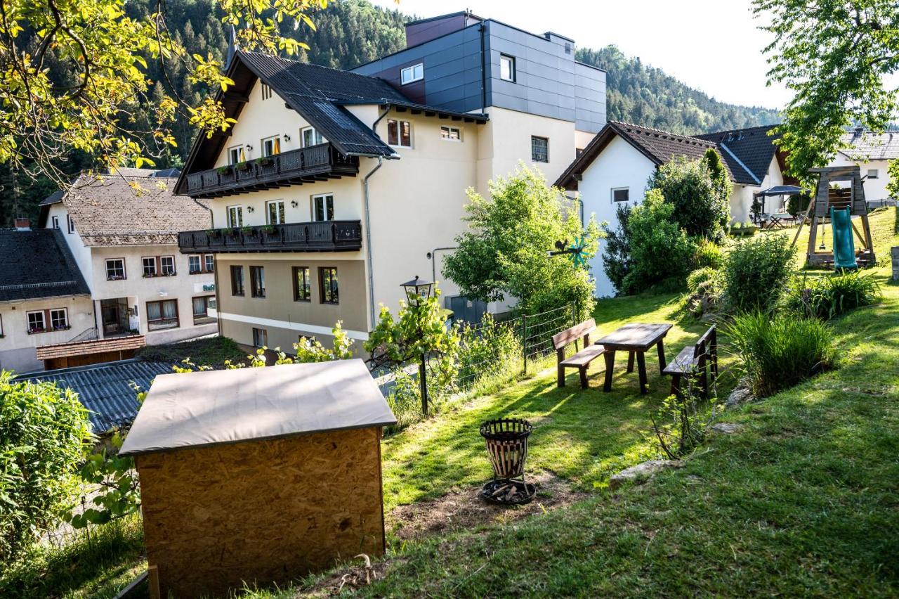 Gastwirtschaft Hold Hotel Monichwald Exterior photo